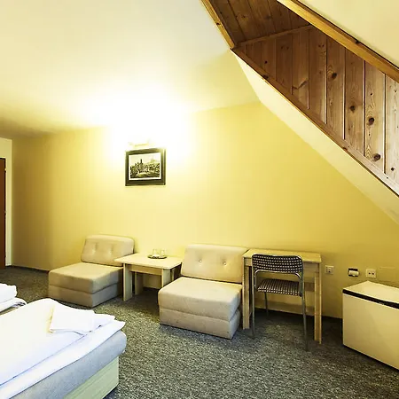 伍德翁查普旅馆 克赛拉迪